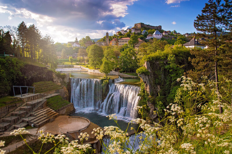 Vodopad Jajce: Prirodni biser Bosne i Hercegovine