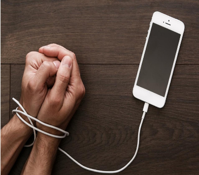 Digitalna ovisnost: Kada tehnologija preuzme naš život